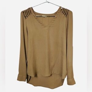 NWOT Lily White Long-Sleeve V-Neck Cutout Shoulder Blouse in Camel